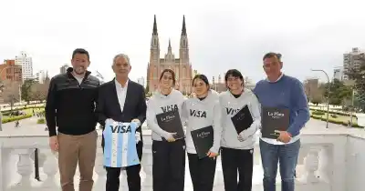 El encuentro que anticipa un gran desafío: Alak recibió a Las Leonas en La Plata