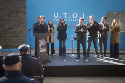 Inauguran base de élite en Lomas: Otermín y Kicillof lanzan 100 nuevos efectivos y un mensaje a la Nación
