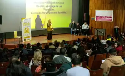 Más de 90 personas se capacitaron en prevención del suicidio en Rawson: ¿qué señales de alerta aprendieron?