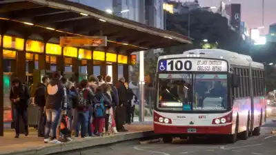 Desde el sábado, viajar en el AMBA será más caro: los nuevos precios de colectivos, trenes y peajes