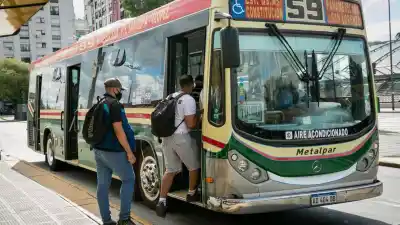 Oficializaron el nuevo sueldo de los choferes de colectivos: cuánto cobrarán desde agosto