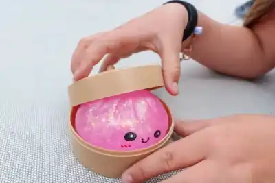 La empanadita antiestrés que es furor en TikTok escondía un peligro mortal para los chicos