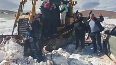 Temporal en Catamarca: la minera que se sumó al rescate con 50 operarios y maquinaria pesada