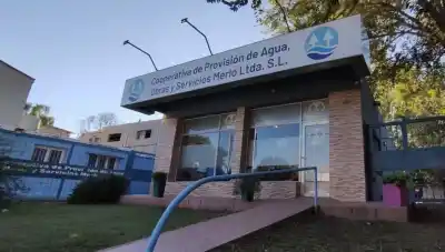 ¿Quién decide sobre el agua? El Municipio y la Cooperativa vuelven a sentarse tras años de tensión