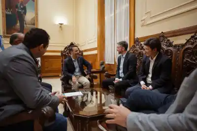 Reunión clave en Casa de Gobierno: buscan destrabar las plantas cloacales paralizadas