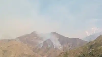 Alerta en Guanchín: prohibición total de drones y pedido de alejarse del incendio