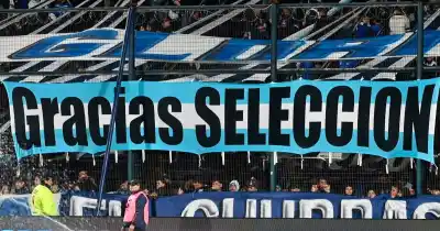 El gesto que emocionó a Otamendi y Montiel en el Bosque