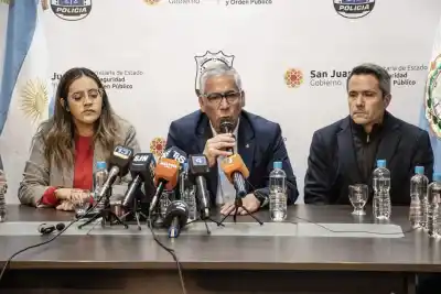 Tres horas a pie y un operativo contrarreloj: así rescatarán los cuerpos del helicóptero caído en Valle Fértil