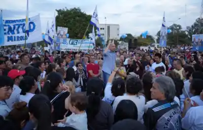 El Frente Renovador copó el centro bandeño: el cierre de campaña que promete cambiar La Banda