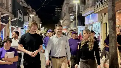 Con una multitudinaria caminata, Yunes y Parnás cerraron campaña en el centro