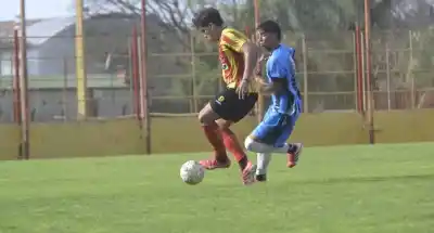 Boca Unidos arrasó a Curupay y se subió a la punta del torneo correntino