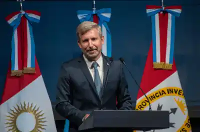 Frigerio asumió la presidencia de la Región Centro y lanzó un mensaje directo a Nación: "Necesitamos que a las provincias nos vaya bien"