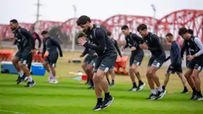 ¿Sin refuerzos? El once que prepara Domínguez para su debut en Central Córdoba