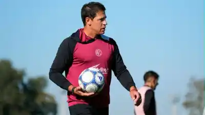 Domínguez debuta en Central Córdoba: el Ferroviario busca su primer triunfo ante Atlético Tucumán