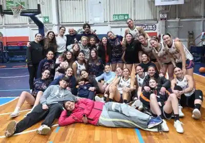 Regatas de San Nicolás venció a Talleres y el jueves promete acción femenina