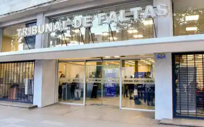 El decreto que sacudió el Tribunal de Faltas: dictamen fiscal lo declara inconstitucional