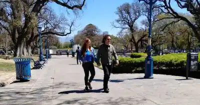 Jueves agradable en Mendoza: máxima de 18° pero alerta por Zonda en Malargüe