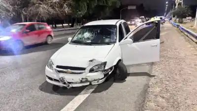 Choque en Guaymallén: manejaba un auto robado y con 2,15 de alcohol