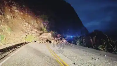 Un derrumbe en Siete Lagos obligó a cortar la Ruta 40: qué pasó y qué rutas están afectadas