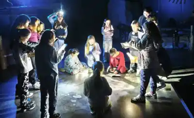 Dormir entre dinosaurios: la última noche de aventura en el MEF que no podés perderte