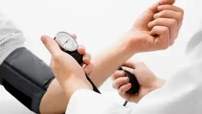 El error que arruina tu medición de presión arterial y nadie te cuenta