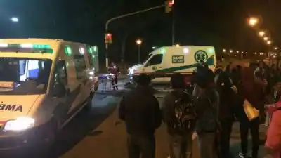 Derraparon en una moto y terminaron inconscientes en el hospital: lo que reveló la acompañante