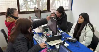Sin moverte de tu barrio: llega el móvil del Registro Civil con DNI y pasaporte