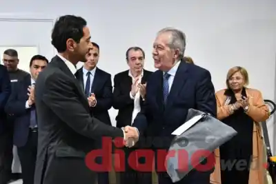 El gobernador Suárez y un mensaje clave en la inauguración de Labofarma: ¿qué dijo sobre el futuro de la provincia?