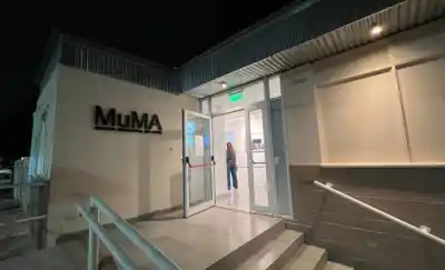 Una artista de renombre internacional llega a Puerto Madryn con una muestra que promete revolucionar los sentidos