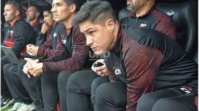 Mientras Medrán dirige el sábado, la dirigencia de Colón ya tiene dos candidatos para reemplazarlo