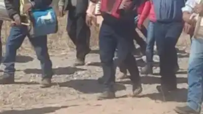 Salió de un misachico y la atacó a golpes: la víctima escapó y lo denunció