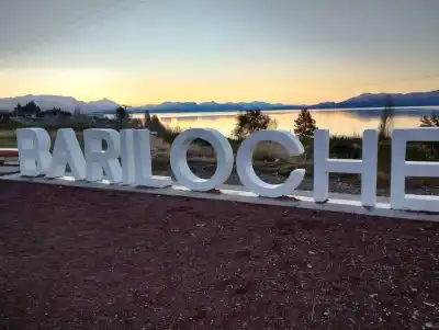 Escándalo en Bariloche: un padre acompañante fue separado del grupo de egresados chaqueños por un presunto abuso