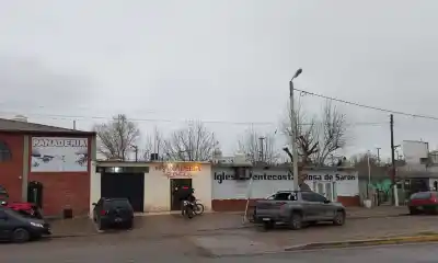 Ex policía recibió dos balazos en Trelew y la investigación apunta a su pasado