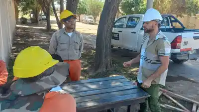 La obra cloacal en Santa Rosa avanza a toda máquina, pero desde la empresa lanzan una advertencia clave para los vecinos