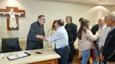El obispo de Posadas se puso del lado de los yerbateros: "Muchos no pueden sobrevivir y cruzan a Brasil"