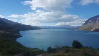 Litio, hidrocarburos, nucleares y ahora tierras: el mapa del saqueo que nadie quiere ver