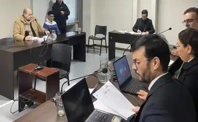 Lo esperó en la puerta de su casa y lo apuñaló: la condena que sorprendió a todos