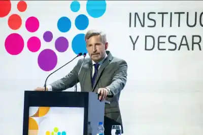 Frigerio ante empresarios: "Queremos que Entre Ríos sea la cuna del desarrollo"