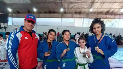 Barrió con todo: las cuatro leonas de Villa Cubas que se trajeron el oro desde La Rioja