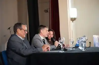 ¿Qué sucede en Paraná? Un congreso que reúne literatura, cultura y memoria