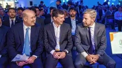 Sturzenegger sorprendió en Paraná: el día que los empresarios ya no necesiten a los funcionarios