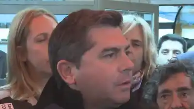 Dolor en San Juan: Orrego interrumpió su gira internacional y vuelve tras la tragedia aérea