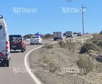Con custodia policial: así trasladan los restos de las siete víctimas del helicóptero caído en Valle Fértil