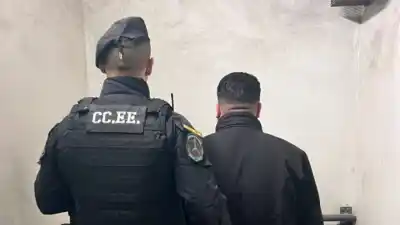 Lo pararon en un control de rutina y el dato que saltó en la computadora lo dejó sin palabras