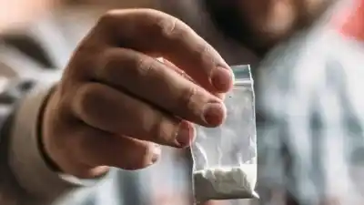 Allanamiento en el barrio René Favaloro: secuestraron cocaína, balanzas y dos autos