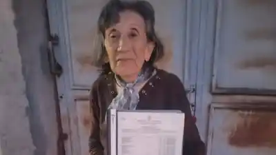 A los 82 años y con el título en la mano: la historia de Marta que emociona a Valle Viejo
