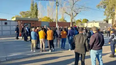 El último adiós: San Juan despidió entre aplausos y lágrimas a las siete víctimas del helicóptero