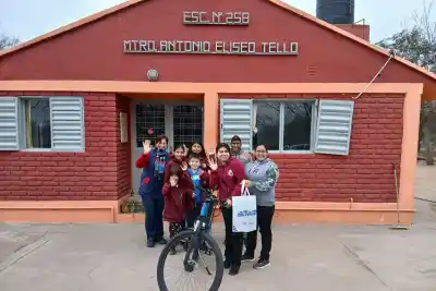 Doce bicicletas para siete parajes: el plan que une a los alumnos rurales de Ayacucho