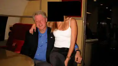 Clinton en la mira: las imágenes que obligaron a Bill y Hillary a declarar ante el Congreso de EEUU
