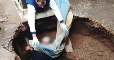 Quiso ayudar y terminó atrapado: el dramático rescate de un hombre en un pozo ciego en Cabín 9